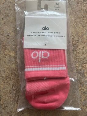 ALO Yoga Pink Unisex Half-Crew Socks - M